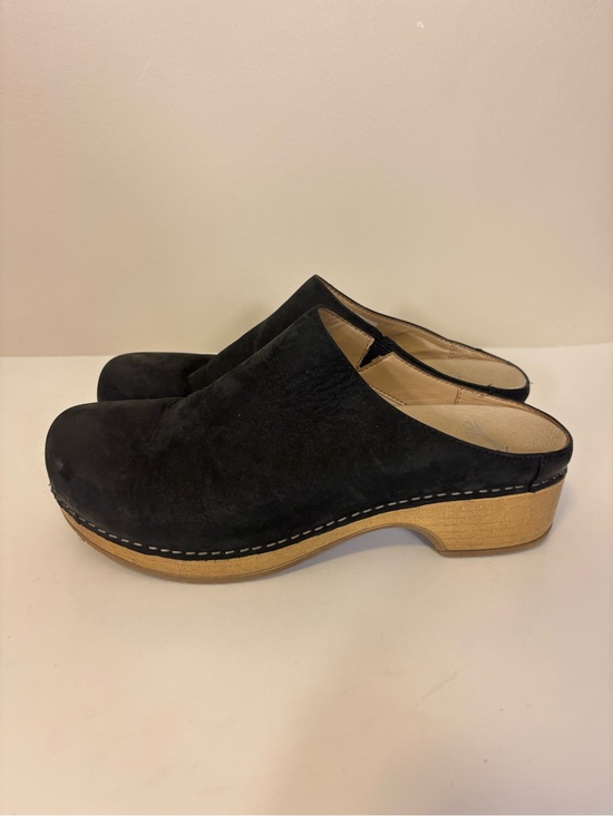 Dansko Shoes - Dansko Black Suede Mule Clogs with Wooden-Look Heel Women’s 8